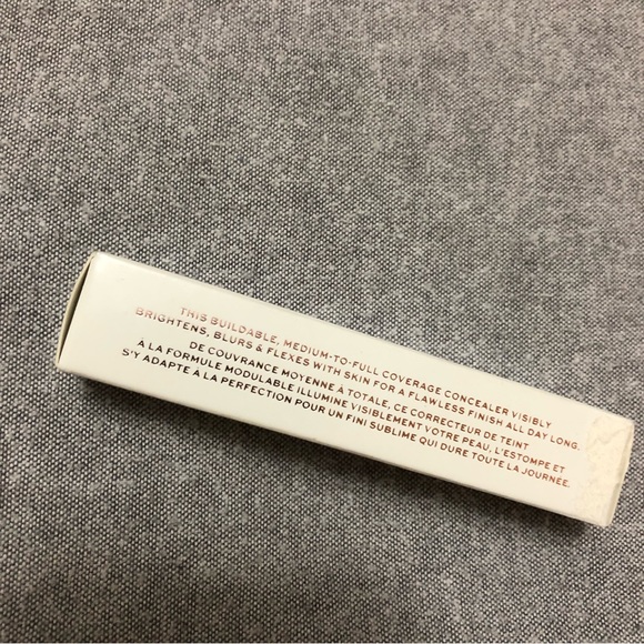 Jaclyn Cosmetics perfecting concealer - Picture 2 of 3